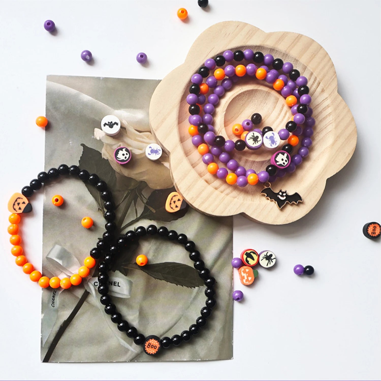Halloween 4 grid beading set, DIY gift material bag set, resin hand-made beading set, for necklace jewelry making, holiday gifts