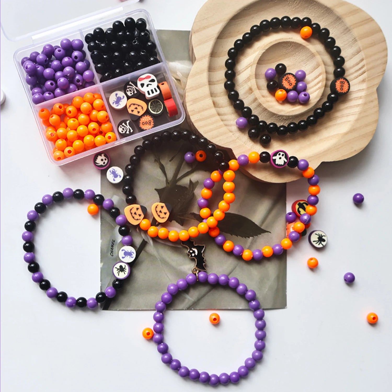 Halloween 4 grid beading set, DIY gift material bag set, resin hand-made beading set, for necklace jewelry making, holiday gifts